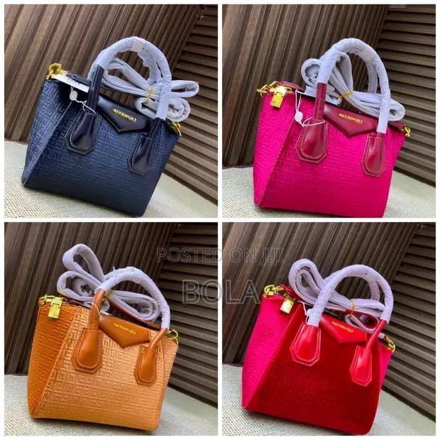 Hand bag